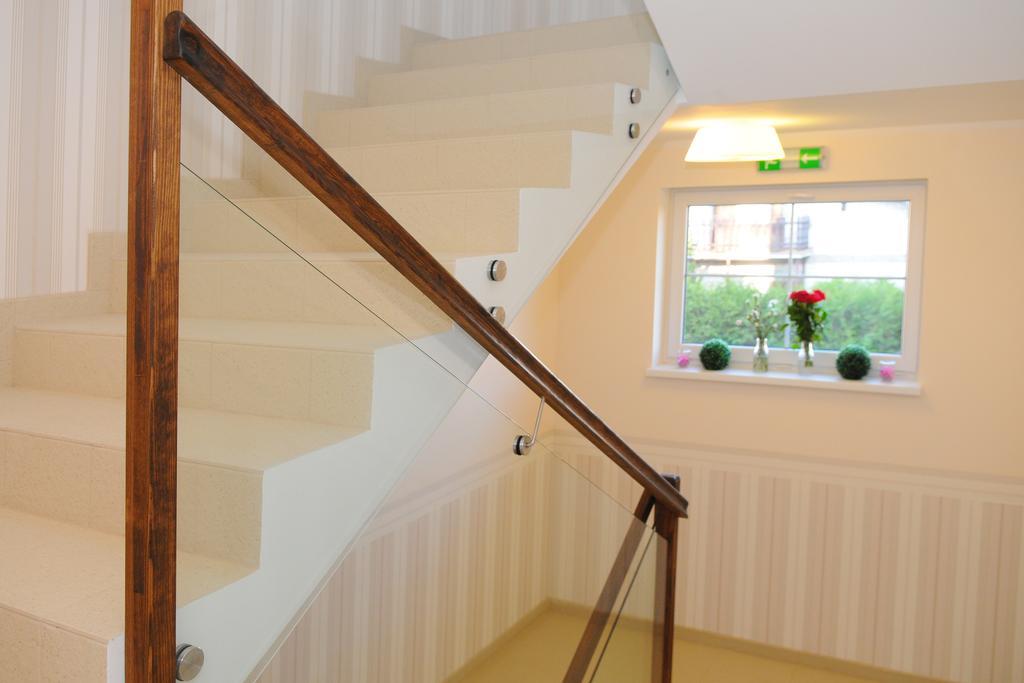 דארלובקו Pension Villa Karmelia מראה חיצוני תמונה